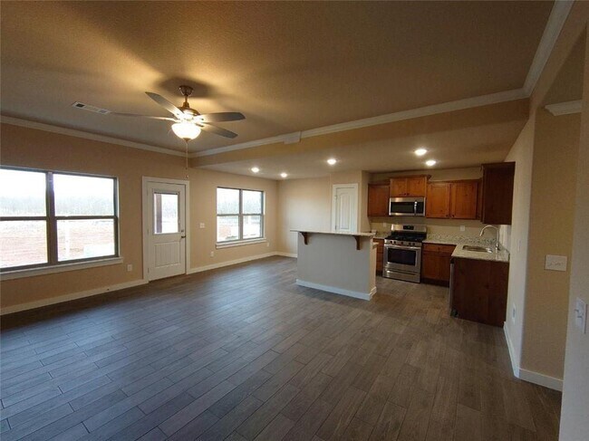 512 Vee St, Centerton, AR 72719 - photo 4