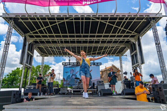 Downtown Memphis is located minutes from Hollywood and hosts festivals and fairs year round.