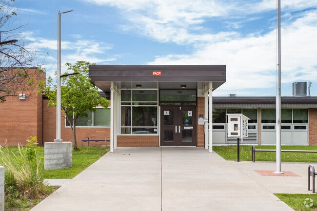 Kohl Elementary School is open to students in grades K-5 in Miramonte.