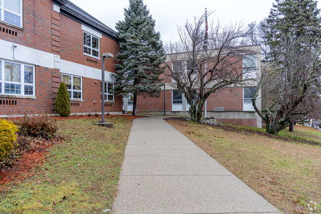 The walk way up to the Linscott-Rumford Elementary School in Woburn, MA.