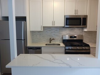 1260 21st St NW Unit 514, Washington, DC 20036