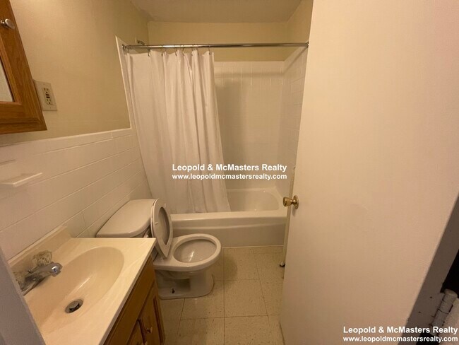 1337 Commonwealth Ave unit 23, Boston, MA 02134 - photo 7