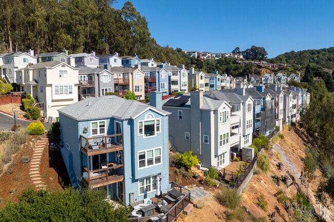 Skyline-Hillcrest Estates offers unique architecture, from Cape Cod to Craftsman styles.