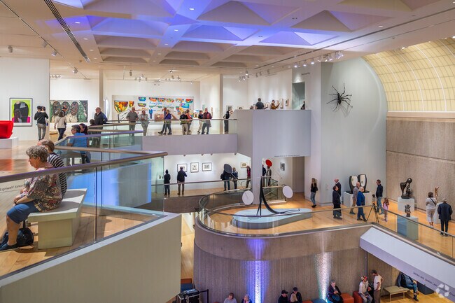 Palm Springs Art Museum hosts rotating exhibits near Four Seasons.