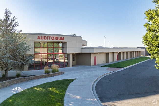 Kamiakin High School in Kennewick, WA received a B score and accepts Hansen Park students.