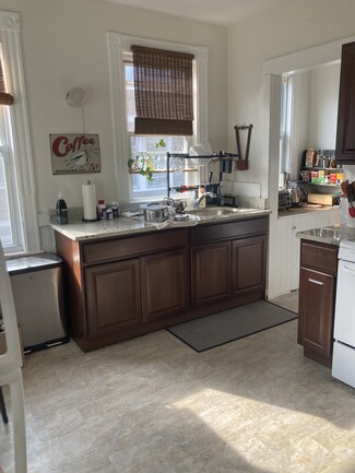 250 Belgrade Ave Unit 1, Boston, MA 02131