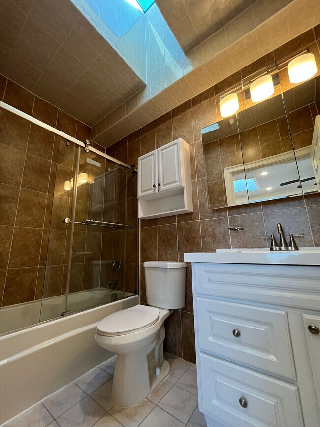 373 Danforth Ave unit 405, Jersey City, NJ 07305 - photo 4