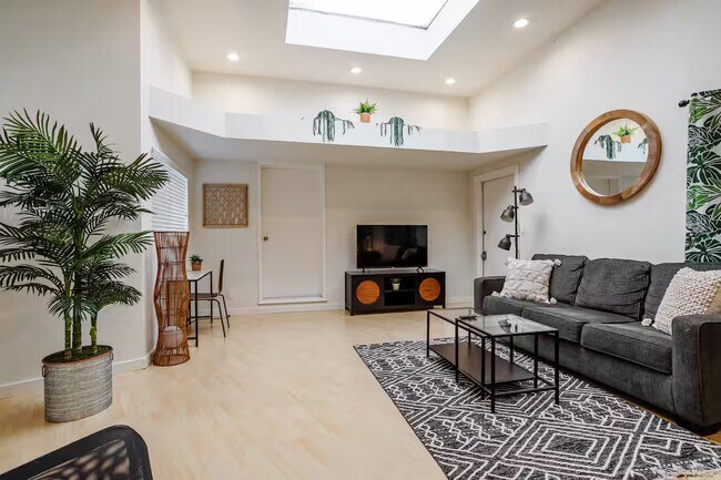 1806 Washington Way unit B, Venice, CA 90291 - photo 4