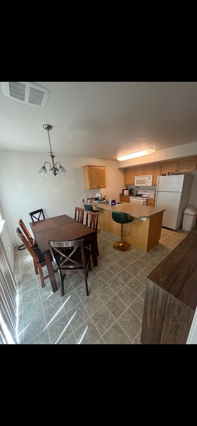 1602 N Stevens Dr unit A, Idaho Falls, ID 83401 - photo 6