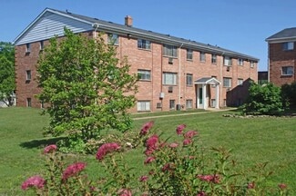 318 N Sage St, Kalamazoo, MI 49006