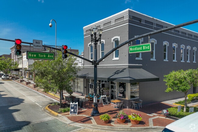 New York Avenue is the hub of Downtown DeLand.