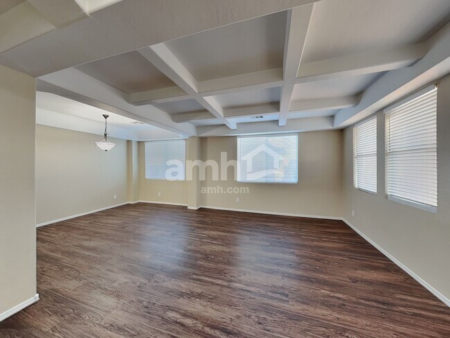 14954 W Charter Oak Rd, Surprise, AZ 85379 - photo 6