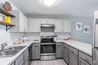 13000 Garden Ln, Eden Prairie, MN 55344