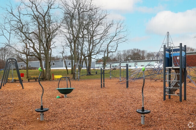 Beeman Memorial School provides education to children in the neighborhood of Gloucester.