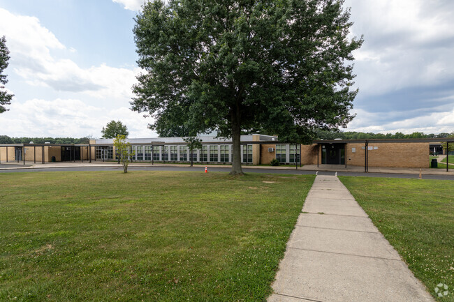 Alternate building view of Emily C Reynolds Middle School.