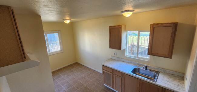 408 W Laurel St unit 408 W. Laurel St., C, Compton, CA 90220 - photo 4