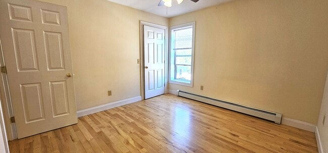 51 N Champlain St unit 5, Burlington, VT 05401 - photo 7