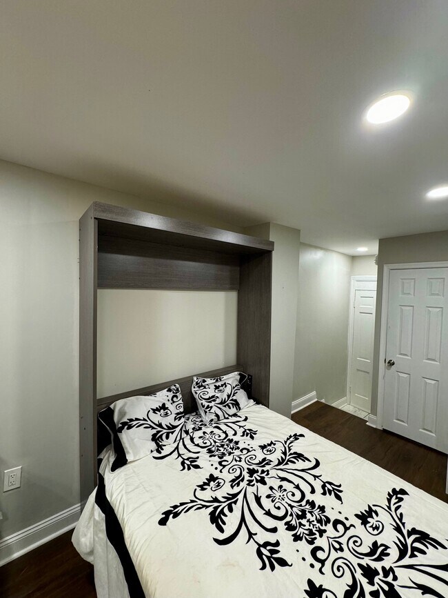 320 S 16th St unit 1F, Philadelphia, PA 19102 - photo 5