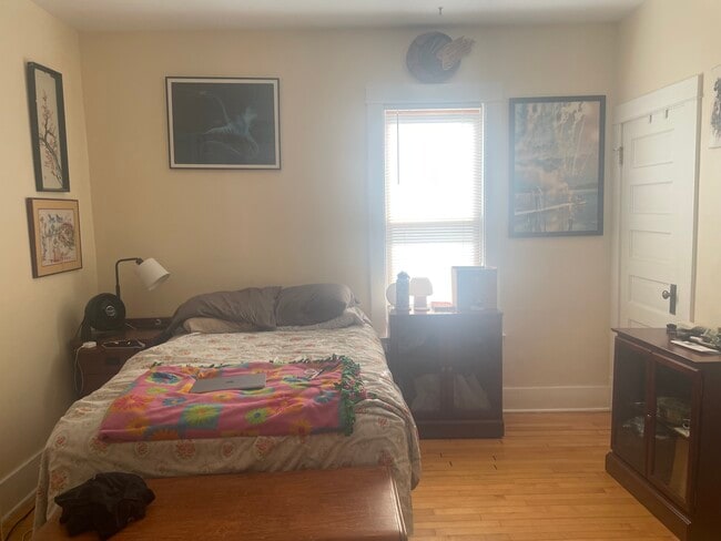 Back bedroom.