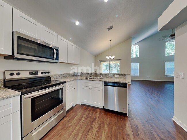 3513 Trapnell Grove Loop, Plant City, FL 33567 - photo 3