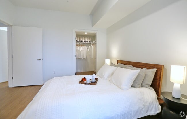 Everlight, Redmond, WA 98052 - photo 5