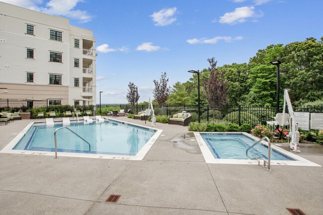 Carlow, Hauppauge, NY 11788 - photo 7