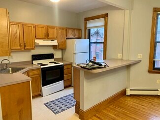 95 E Brookline St Unit uni3 2-bed, Boston, MA 02118