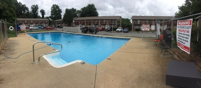 1805 King College Rd unit C4, Bristol, TN 37620 - photo 2