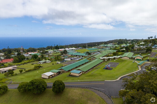 Honoka'a Elementary is part of a larger multi-school campus.