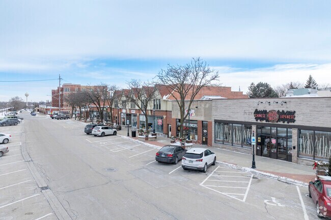 American, Italian, Japanese and Chinese restaurants line Roselle's main street.