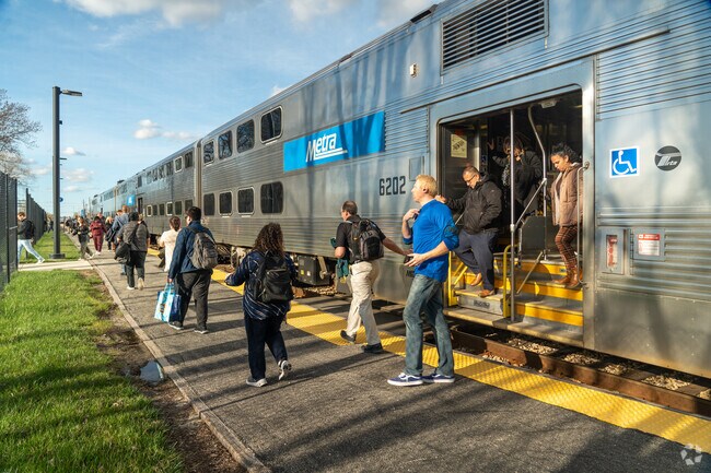 Wespark residents have a 10 minute drive to the Romeoville Metra Station.