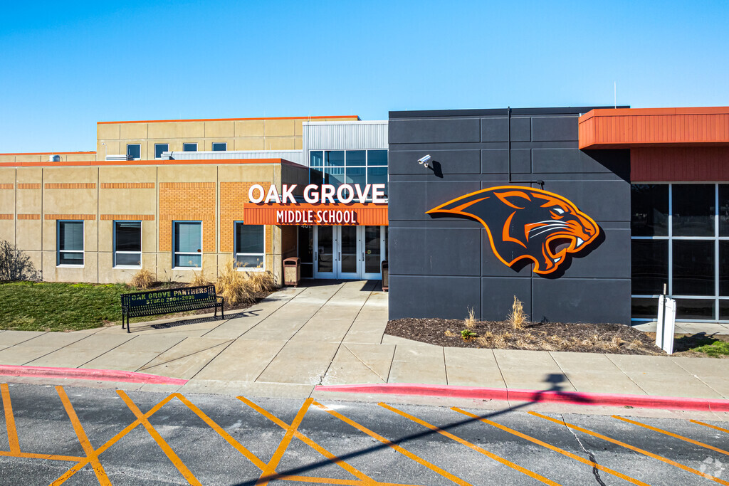 Students in Oak Grove may attend Oak Grove Primary.