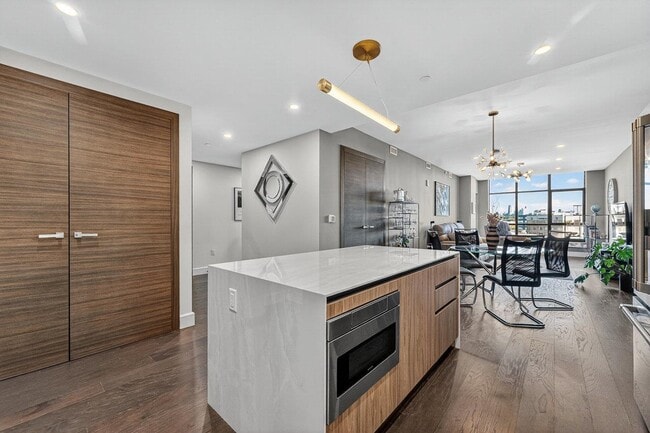 Solaia, North Bergen, NJ 07047 - photo 2