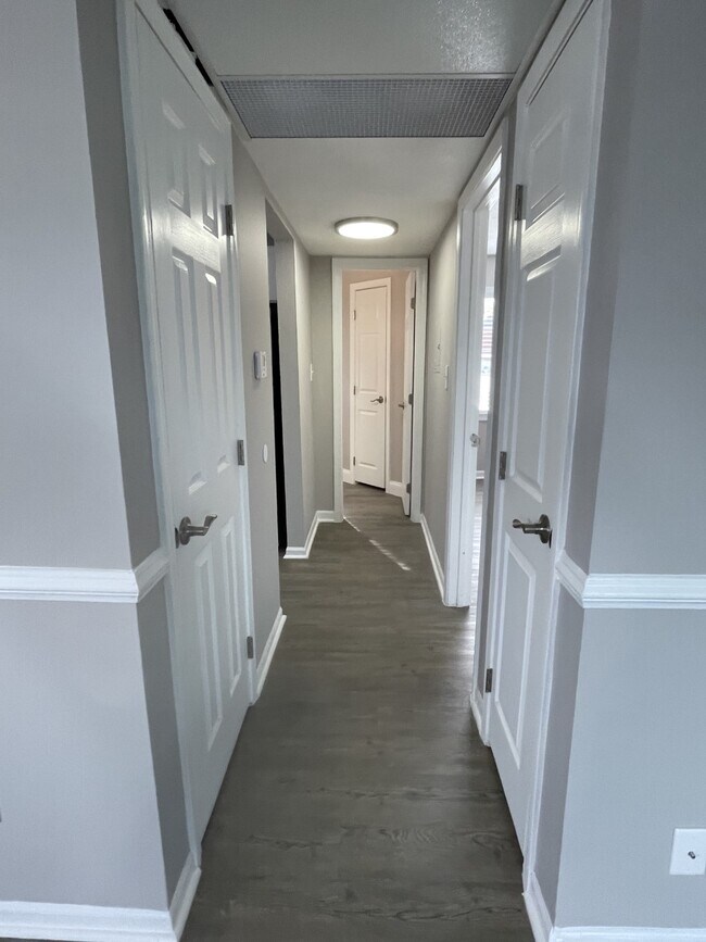 The Hub at Nora, Indianapolis, IN 46240 - photo 4