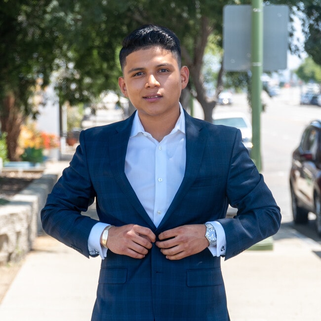 Agent Photo
