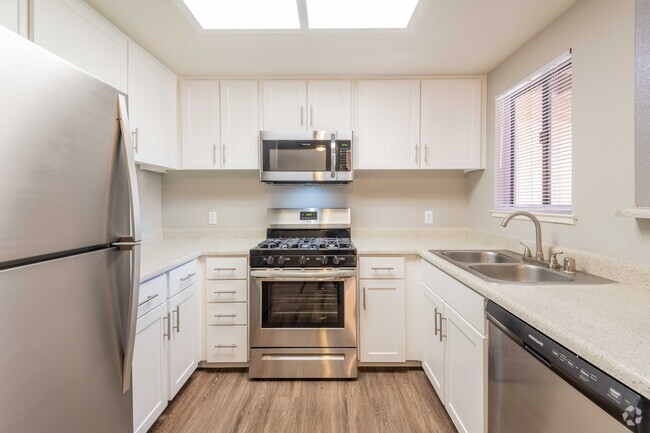 1BR, 1BA