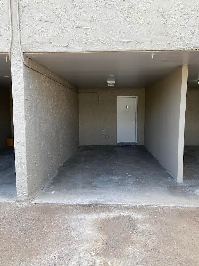 805 Mormon Place unit B, Las Cruces, NM 88011 - photo 2