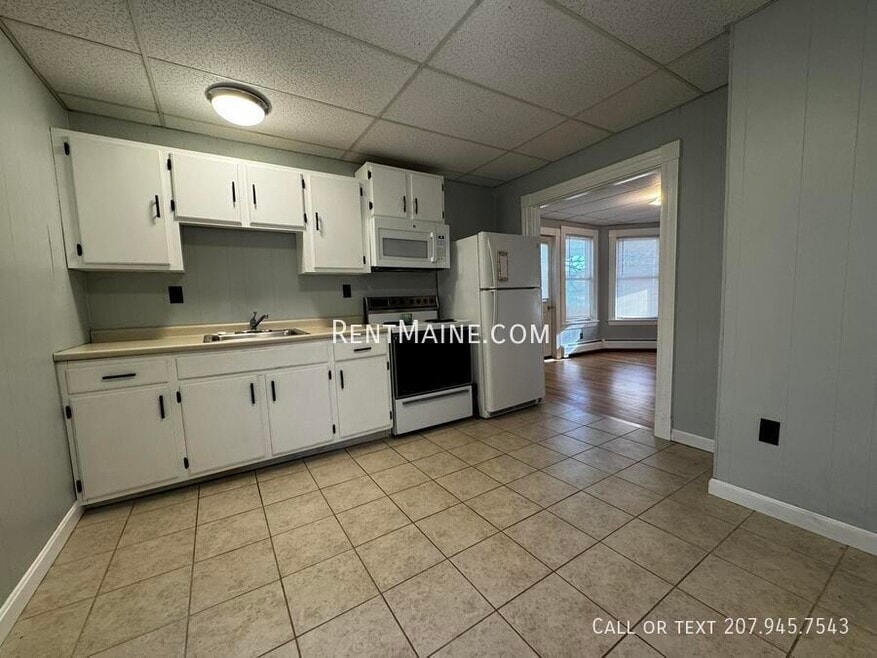 17 Edwards St unit 1, Waterville, ME 04901 - photo 1