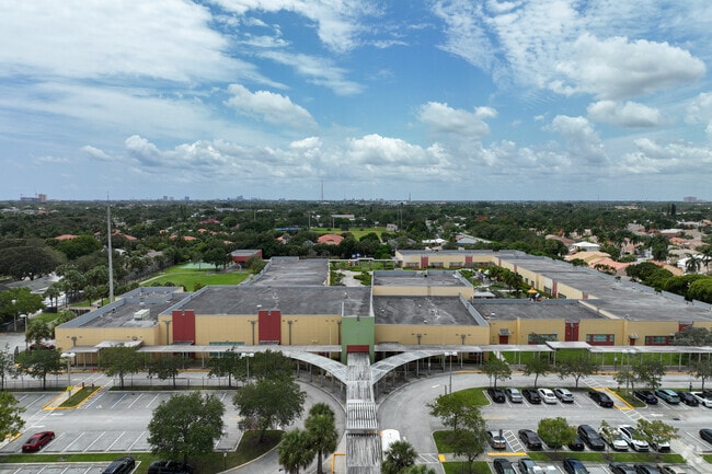 Allamanda Elementary School serves students from Pre-K through 5th grade.