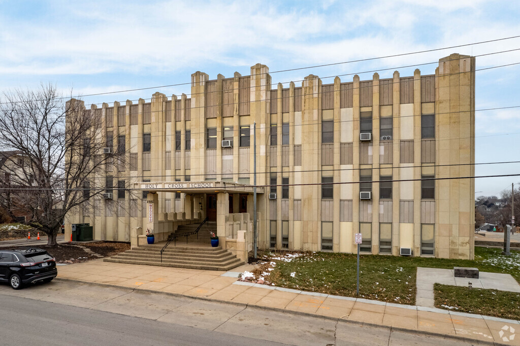 Holy Cross School serves students in PK through K-8.