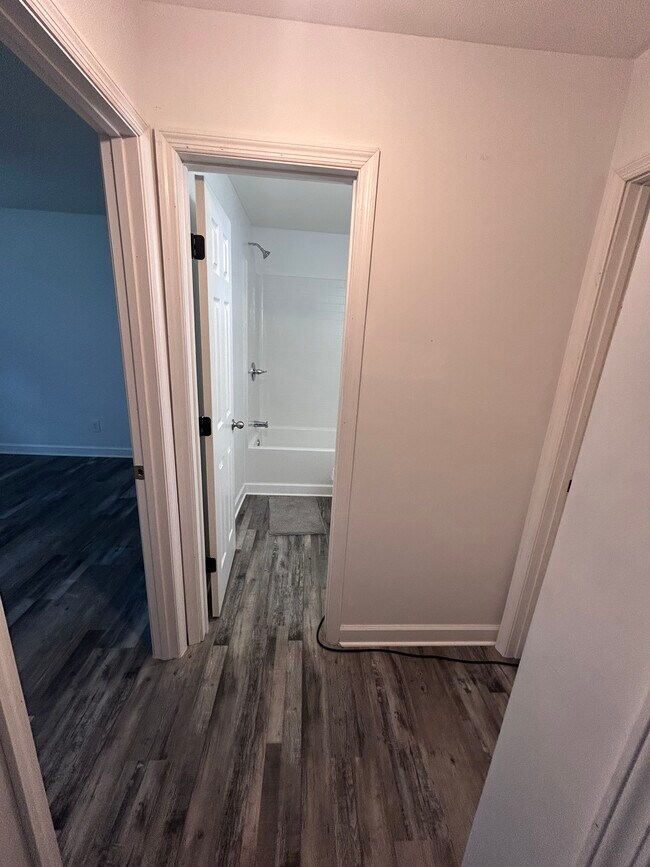 1223 Poplar Ave unit A, Nashville, GA 31639 - photo 7