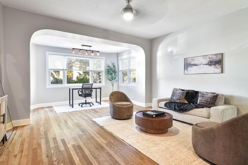 3649 N Whipple St unit ID1359756P, Chicago, IL 60618 - photo 1