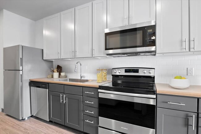 The Overland, Denver, CO 80223 - photo 2