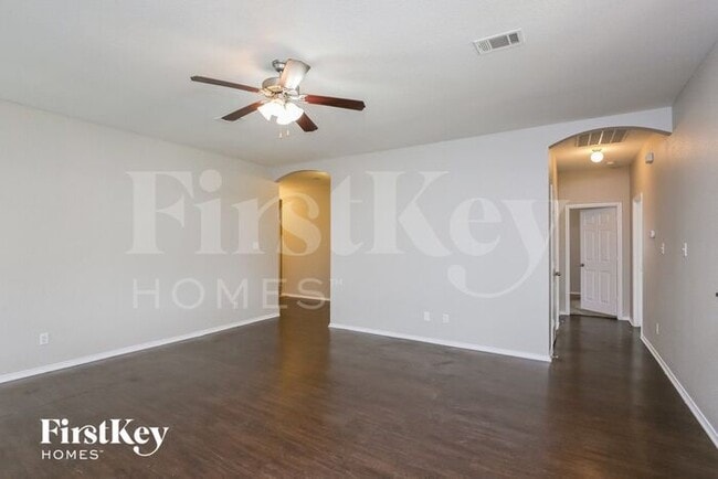 2037 Cattle Creek Rd, Fort Worth, TX 76134 - photo 2