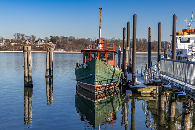 A waterfront walkway and marina near Maurer one mile south of Harbortown, provides access to the Raritan Bay.