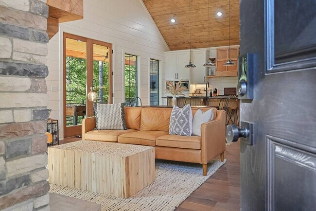 42 Hickory Rdg Rd unit ID1301586P, Broken Bow, OK 74728 - photo 2