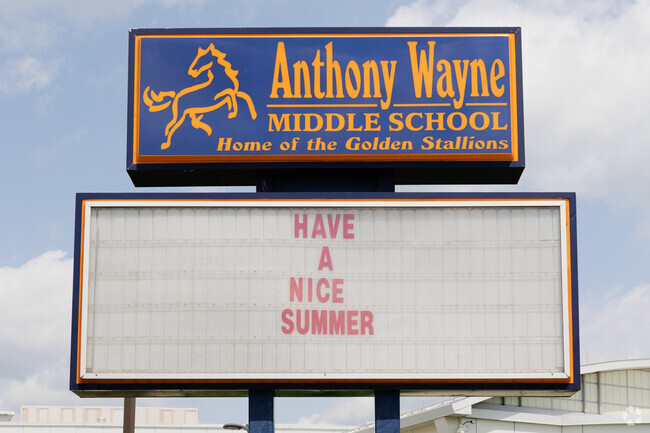 Anthony Wayne Middle School receives a grade of A- from Niche.