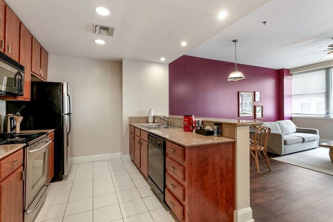 925 Common St unit ID1266930P, New Orleans, LA 70112 - photo 6