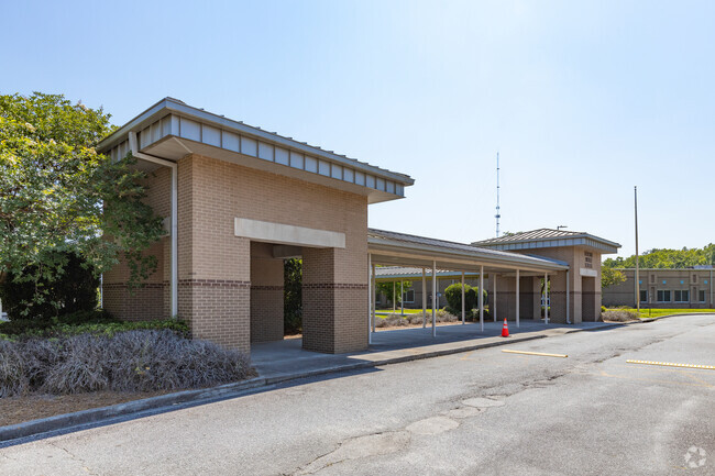 Carpool line at Derenne Middle School located in Savannah, GA.