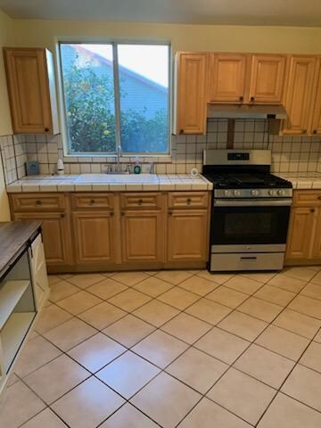 5715 Meridian St, Los Angeles, CA 90042 - photo 2